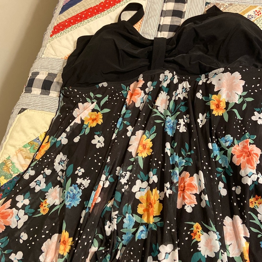NWT! Black floral mesh hanky swim dress size 22-24 or 3X